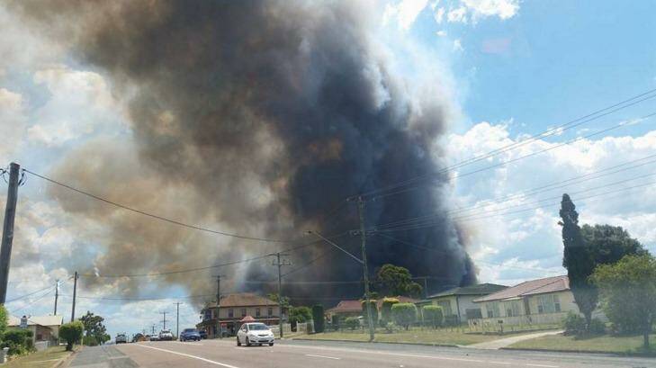 Kurri Kurri fire threatening properties- Images from Newcastle Herald? Picture: Jenny Naidu Photo: Jenny Naidu