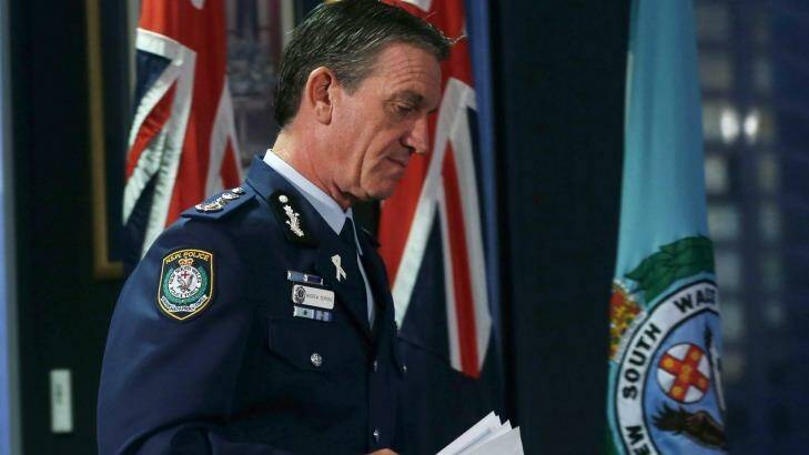 Police Commissioner Andrew Scipione said police specifically asked the DPP to apply for a review of Monis's bail.