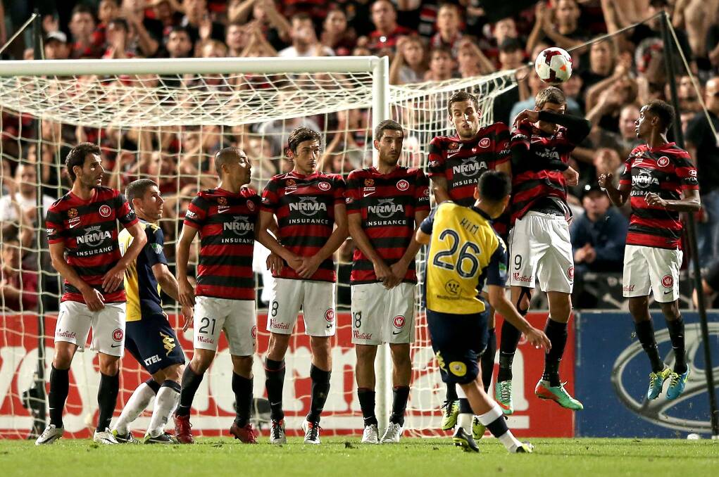 SYDNEY, AUSTRALIA - APRIL 26: Kim Seung-Yong of the Mariners takes a free kick during the A-League Semi Final match between the Western Sydney Wanderers and the Central Coast Mariners at Pirtek Stadium on April 26, 2014 in Sydney, Australia. (Photo by Ashley Feder/Getty Images)