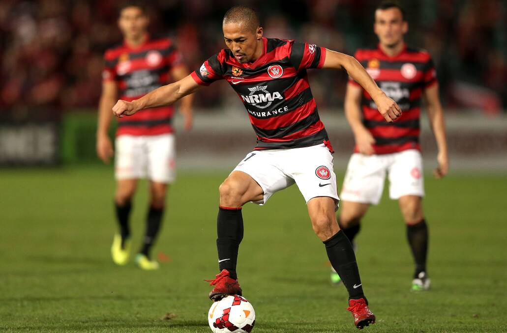 SYDNEY, AUSTRALIA - APRIL 26: Shinji Ono of the Wanderers controls the ball during the A-League Semi Final match between the Western Sydney Wanderers and the Central Coast Mariners at Pirtek Stadium on April 26, 2014 in Sydney, Australia. (Photo by Ashley Feder/Getty Images)