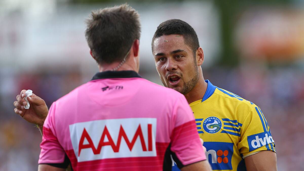 SYDNEY, AUSTRALIA - MARCH 23: Eels captain Jarryd Hayne explains his frustrations referee Jared Maxwell during the round three NRL match between the Manly-Warringah Sea Eagles and the Parramatta Eels at Brookvale Oval on March 23, 2014 in Sydney, Australia. (Photo by Renee McKay/Getty Images)