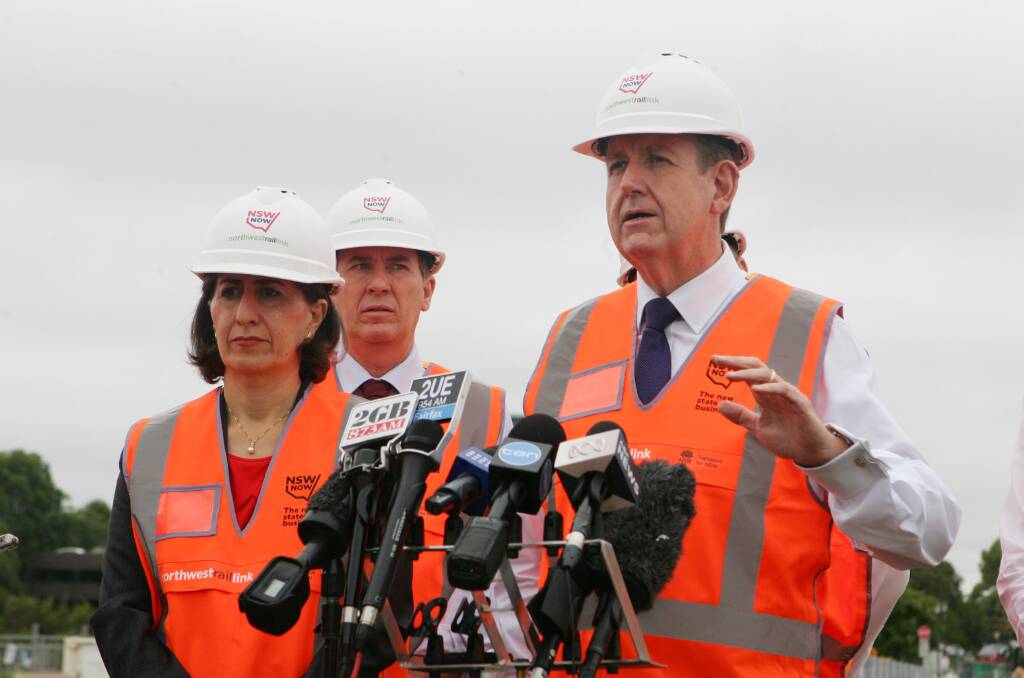 24.03.14. Bella Vista Station. Barry O'Farrell announces tunnelling will commence in October. Photo Natalie Roberts. 